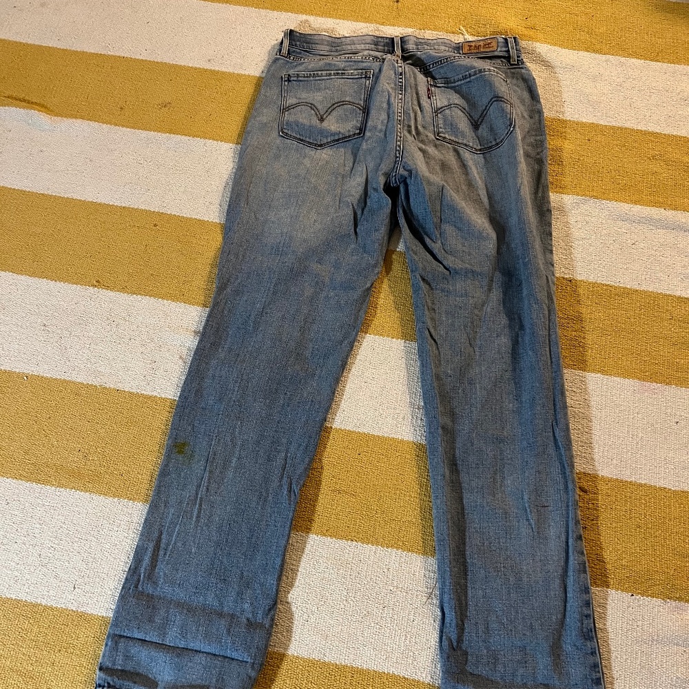 Levi Flares - Picture 4 of 5